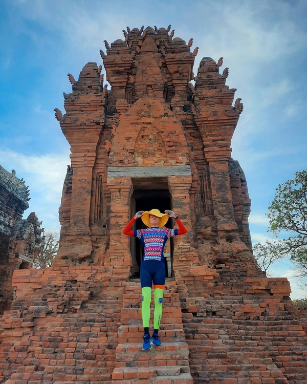 Explore-south-central-Vietnam-on-bicycle-tiim-travel-1